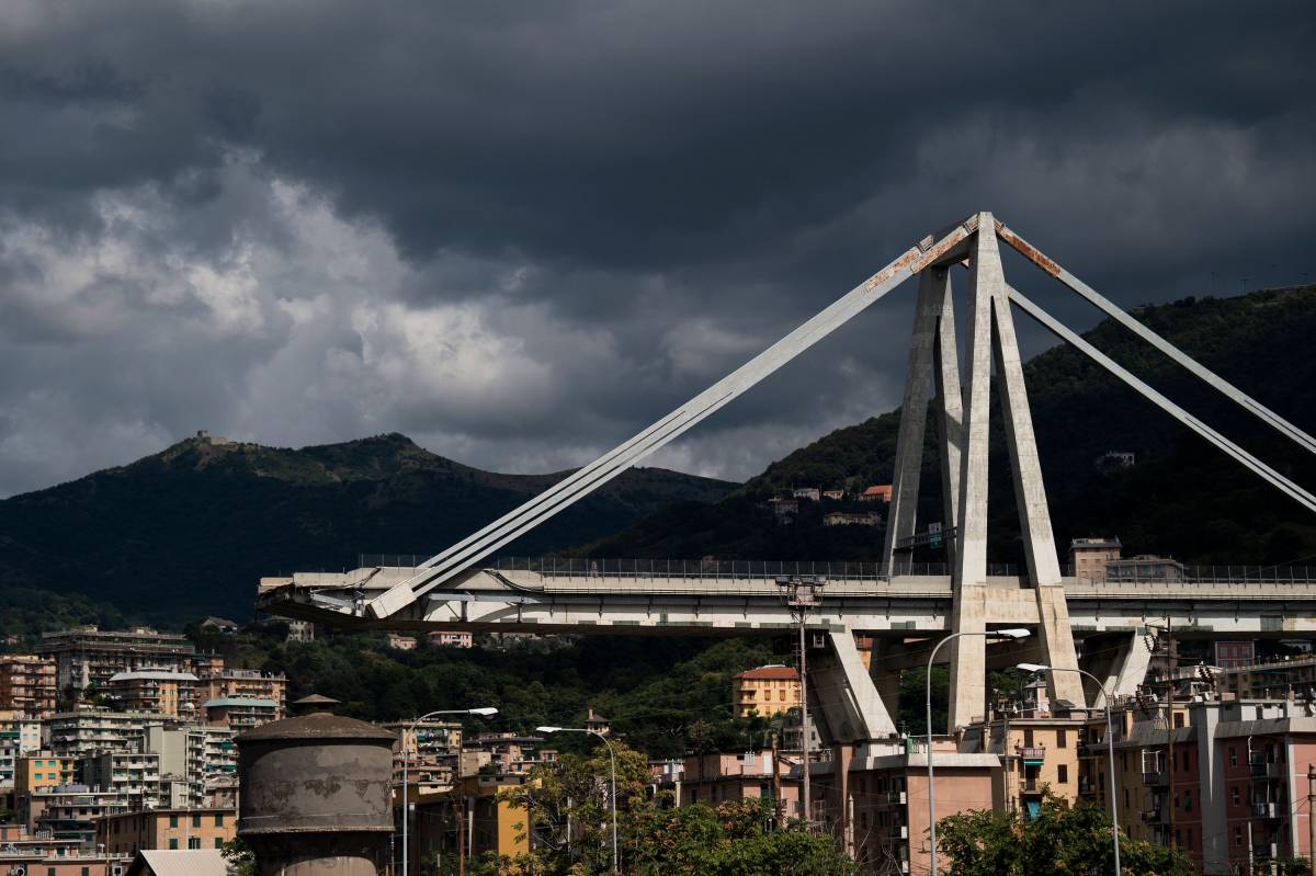"5 mesi per il nuovo ponte Morandi? Forse bastano a smaltire i detriti"
