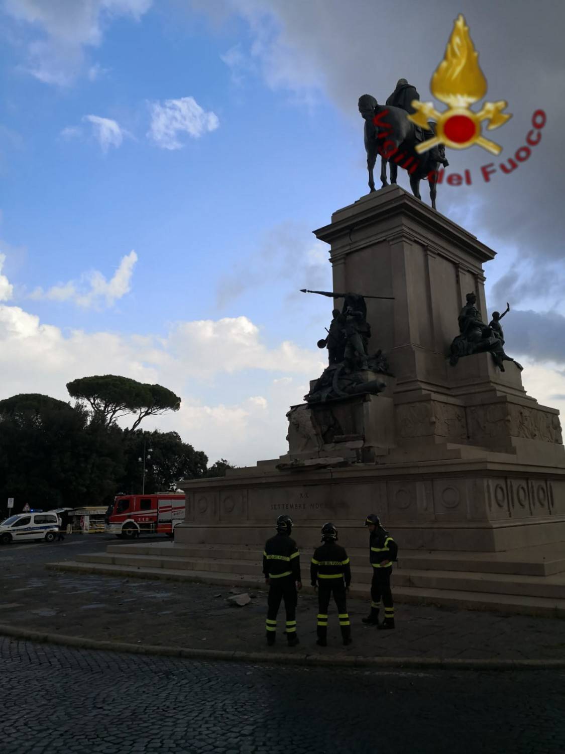 Roma, un fulmine fa crollare parte della statua di Garibaldi