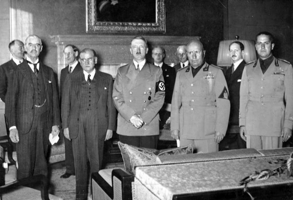 Il patto "pacifista" di Monaco regalò a Hitler metà Europa