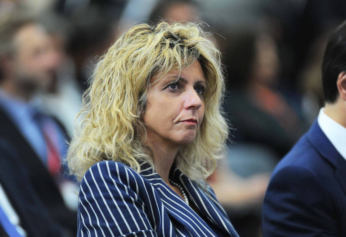 Caso Cucchi, il ministro M5s Barbara Lezzi chiede scusa alla famiglia