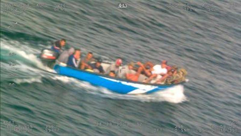 Sardegna, naufraga un barchino con a bordo migranti. Un morto e nove dispersi
