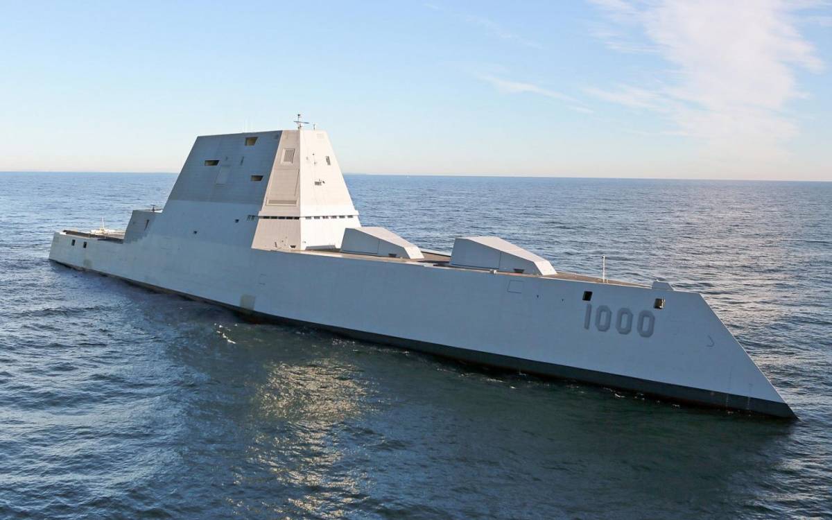 US Navy, il destino delle cacciatorpediniere stealth classe Zumwalt
