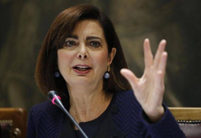 Milano, consigliere leghista dà della "disabile" a Laura Boldrini