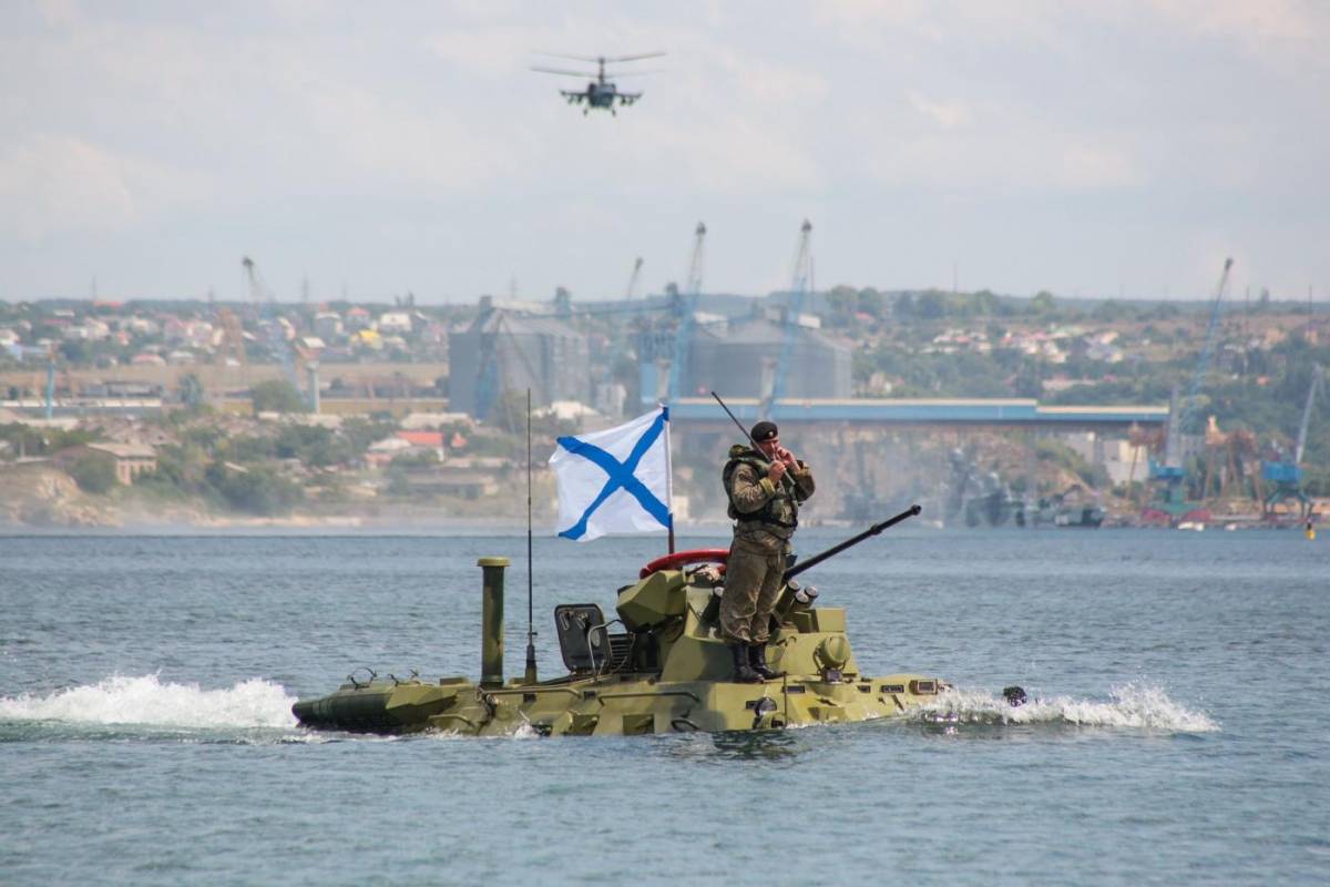 Europa e Nato contro Mosca «Liberate le navi e i marinai»