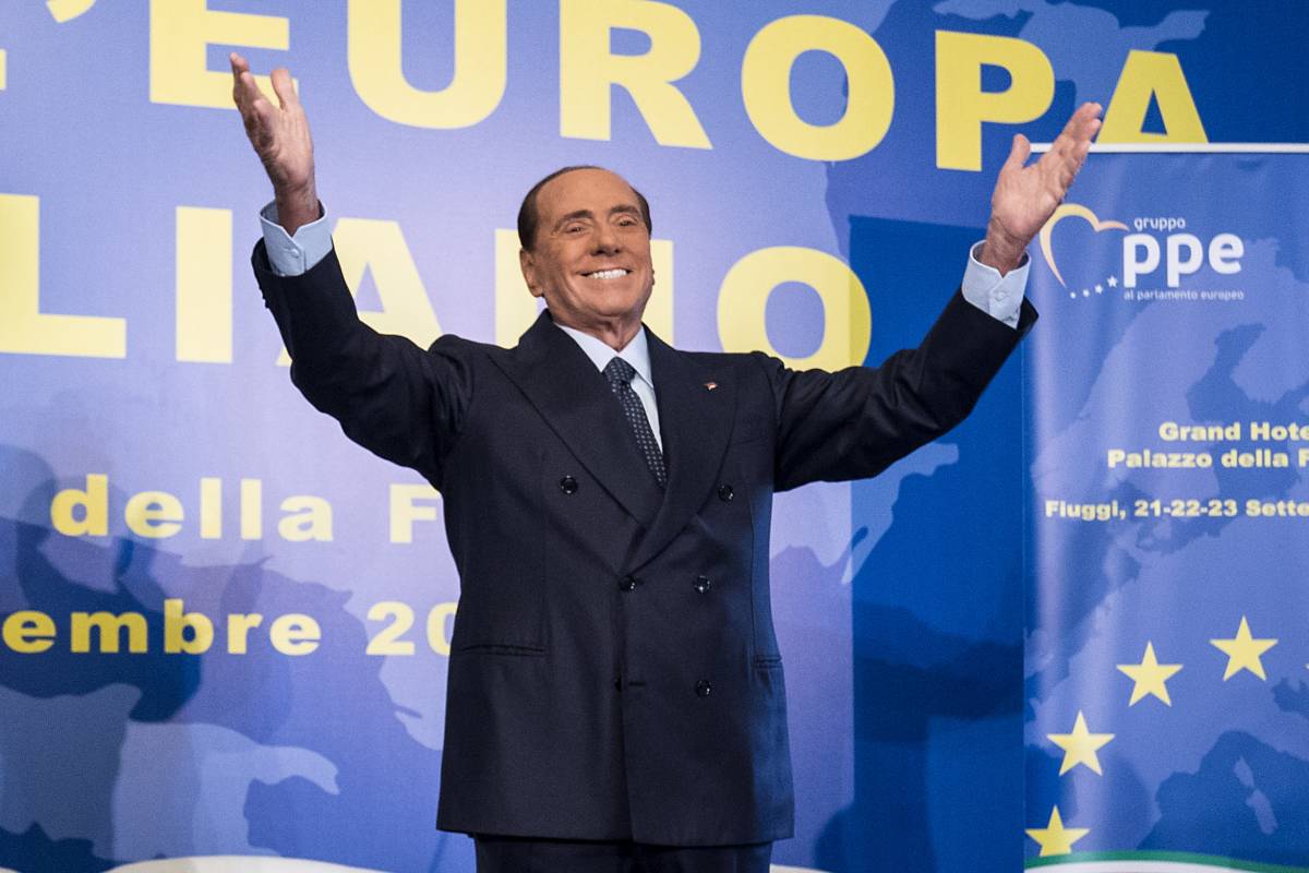 Berlusconi: "Non mi rassegno a un'Italia messa all'angolo"