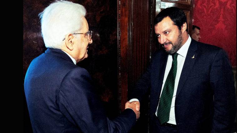 Mattarella firma con predica. Salvini: "Ciapa lì e porta a cà"