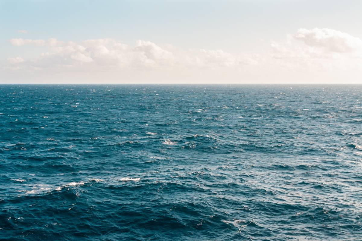 Adolescente sopravvive 49 giorni nell'oceano