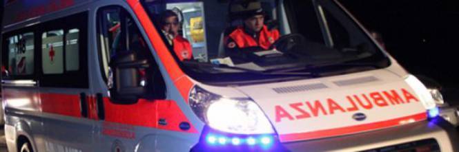 Follia a Napoli, sequestra ambulanza per evadere dai domiciliari