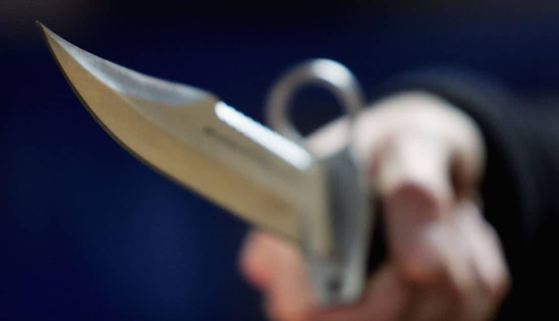 Modena, nigeriano armato di coltello crea il panico tra i passanti