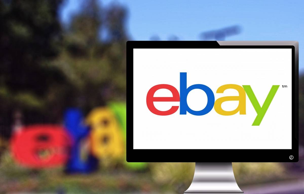 EBay: "Amazon ci ha rubato i venditori"