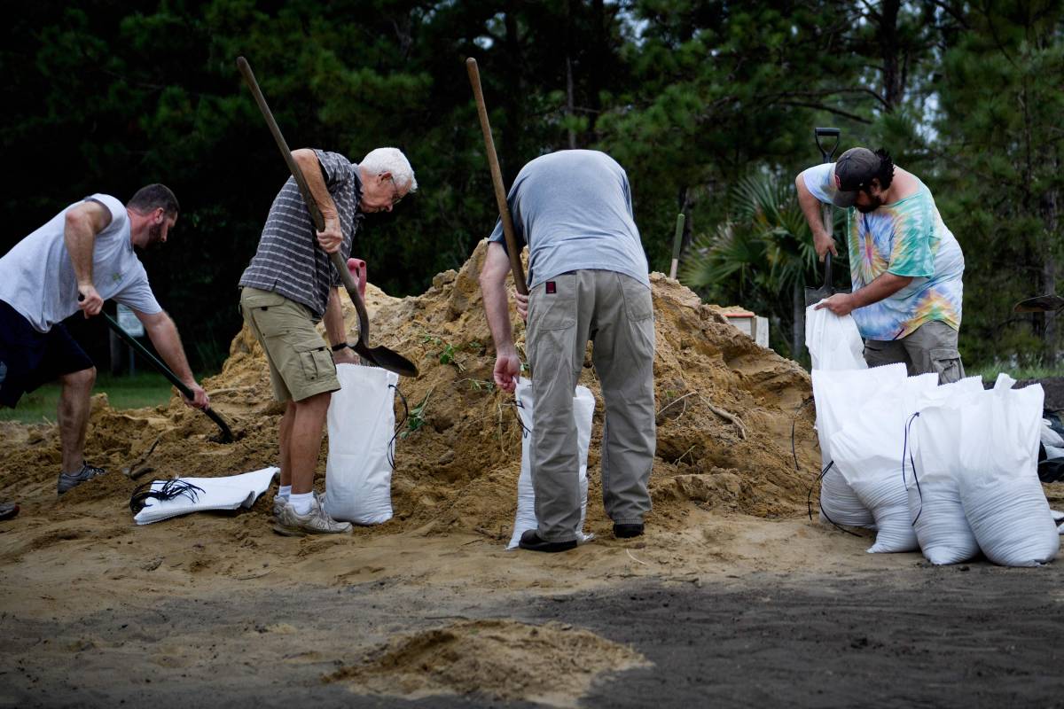 L'uragano Michael sulla Florida: "Mostruoso, è tardi per scappare"