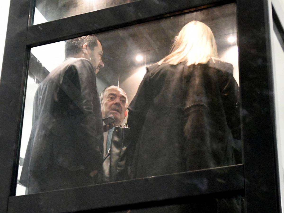 Salvini bloccato in ascensore durante la sua visita al Maxxi
