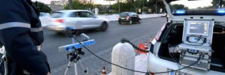  Brindisi, vigili urbani in divieto di sosta con l'autovelox