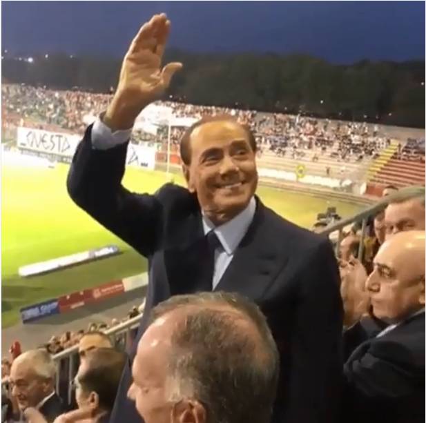 L'altolà di Berlusconi: "Fi non cambia nome. I frazionisti durano poco"