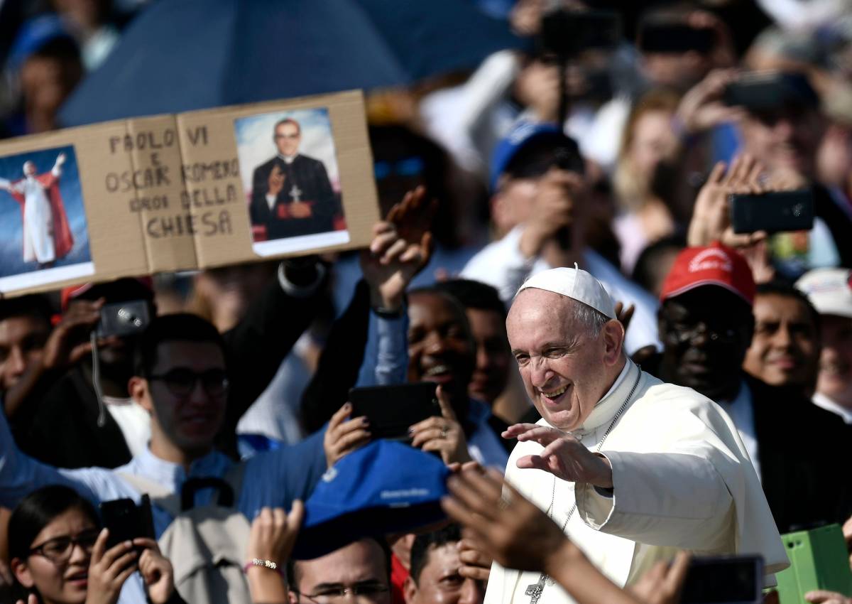 Migranti, papa Francesco ha incontrato il fondatore di Open Arms