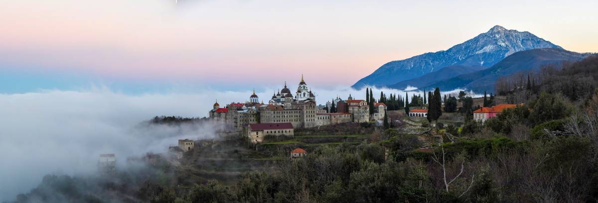 La guerra per il Monte Athos: "Vietato ai pellegrini russi"