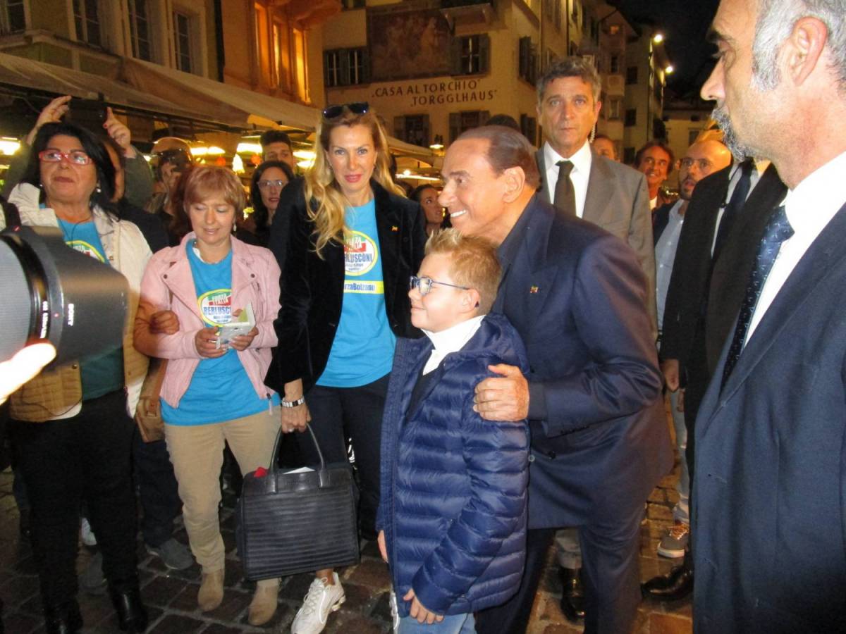 La lettera di Berlusconi apre i congressi azzurri