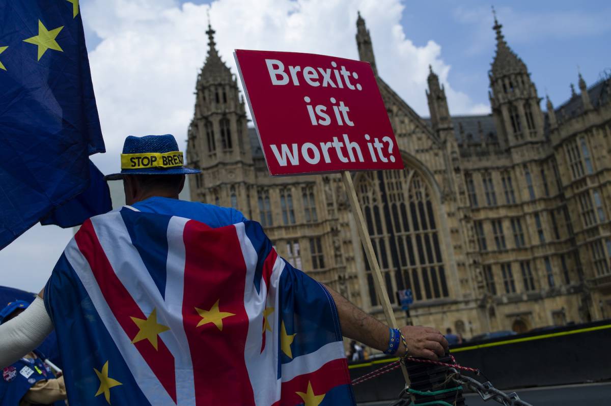 Brexit, Londra scende in piazza per un secondo referendum