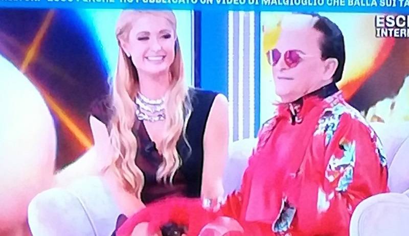 Domenica Live: l’incontro (s)cult tra Paris Hilton e Malgioglio 