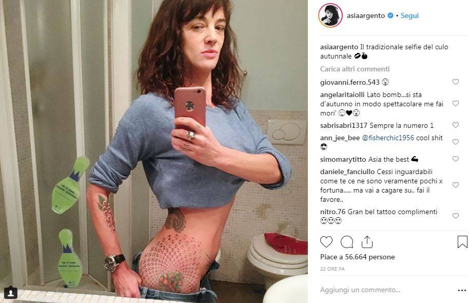 Asia Argento provoca su Instagram: "Selfie del c... autunnale"