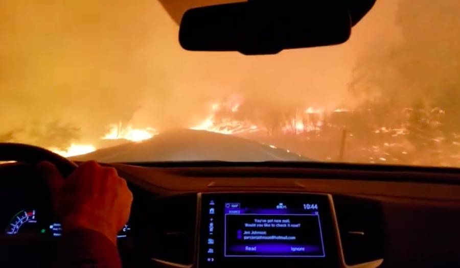 California, migliaia di persone evacuate: ecco la fuga dalle fiamme