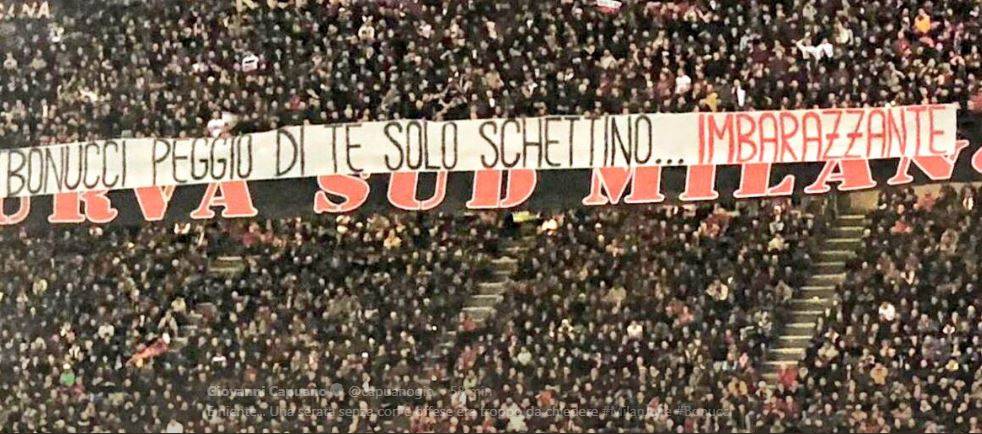 La curva del Milan a Bonucci: "Peggio di te solo Schettino. Imbarazzante"