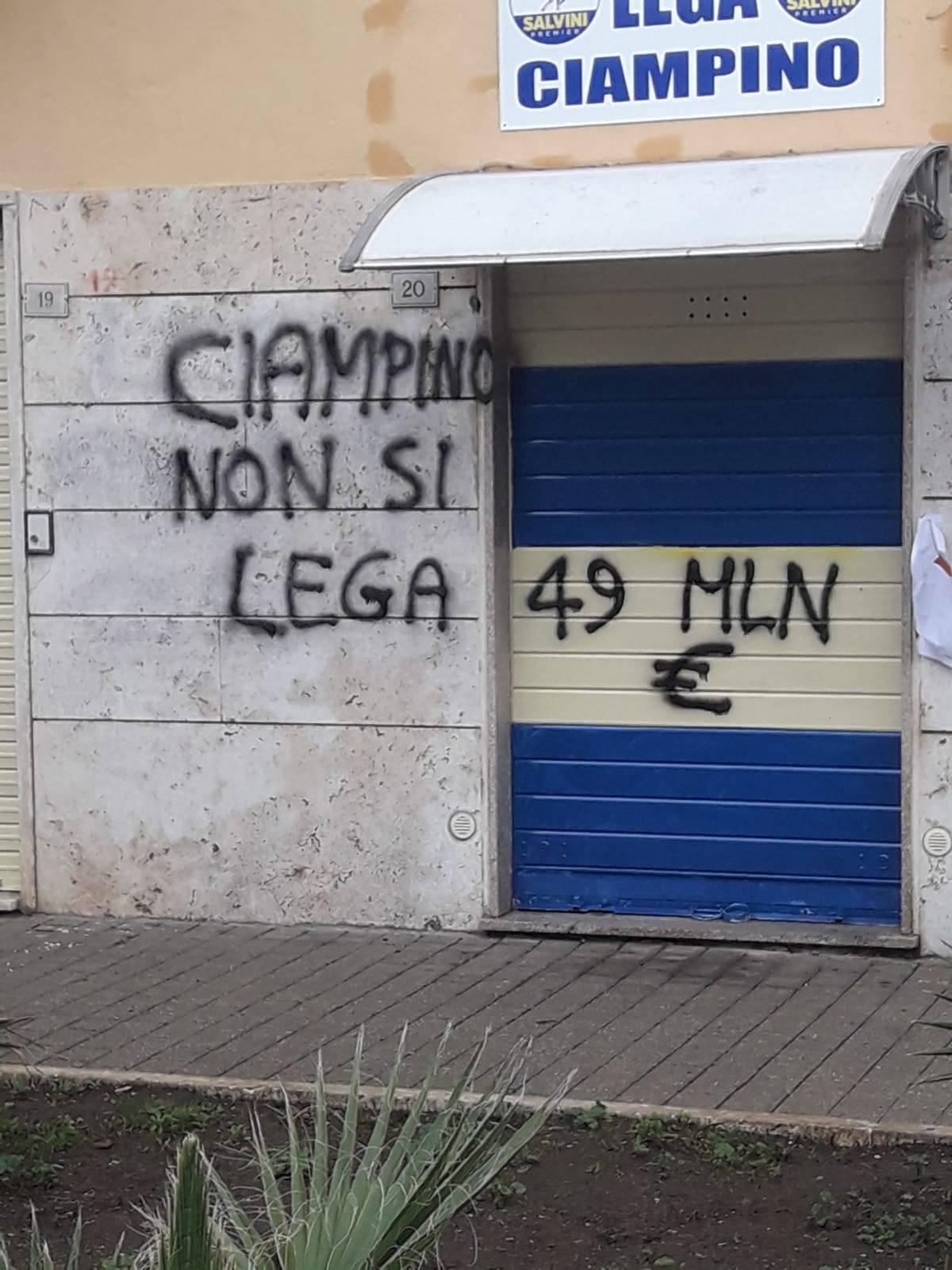 Ciampino, secondo raid vandalico in 15 giorni alla sede della Lega