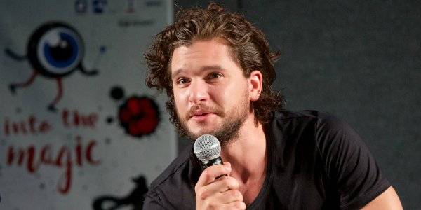 Kit Harington e lo scandalo foto hot: "Accuse false"