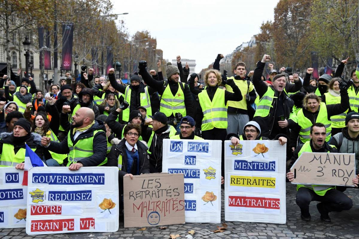 Gilet gialli a Bruxelles: scontri e 60 fermi