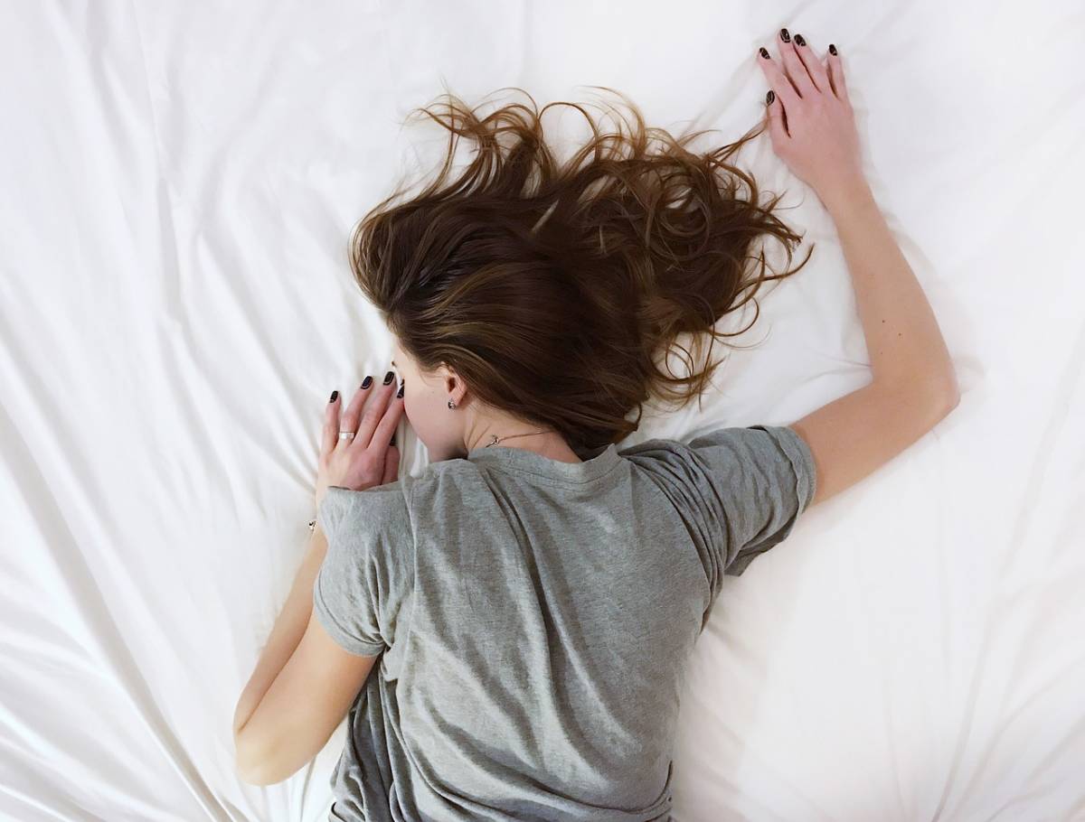 La "bella addormentata" esiste davvero: ragazza con rara sindrome dorme 22 ore al giorno