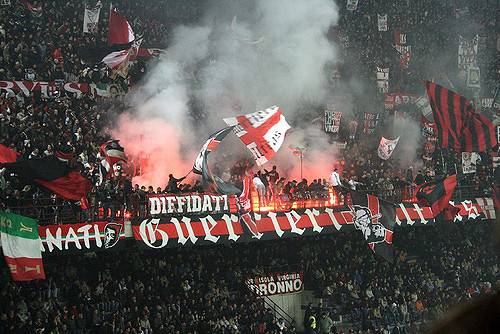 Milan, allarme per i tifosi ad Atene: "Non fatevi riconoscere e non prendete i mezzi"