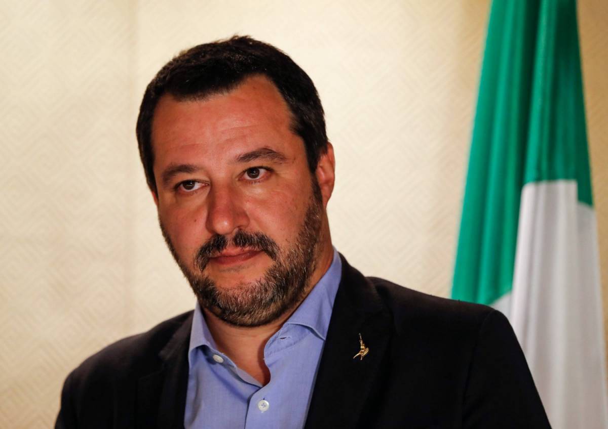 Salvini: "Mancano 2 miliardi Meno persone in pensione"