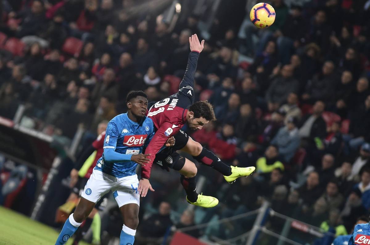 Il Napoli gioisce al 92': Milik stende per 1-0 il Cagliari