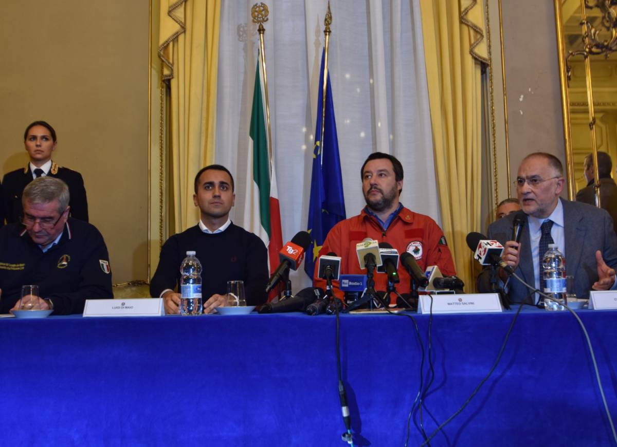 Il governo ai siciliani: rate del mutuo sospese e più poteri ai sindaci