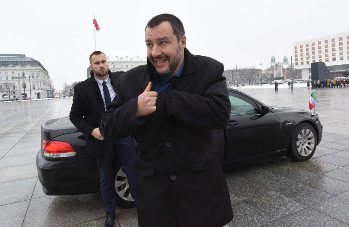 Salvini leader dei sovranisti alle Europee? "Ci penso. Cambieremo l'Europa"