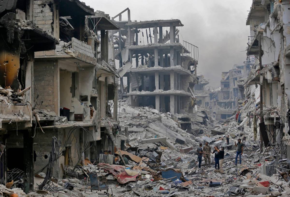 Guerra di missili nei cieli della Siria Damasco: "Respinto attacco di Israele"