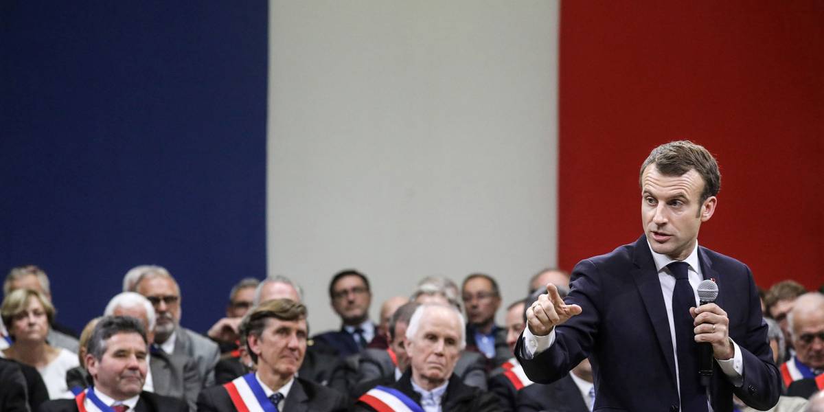 Macron: "Flussi migratori ​diminuiti ​grazie a Gentiloni"