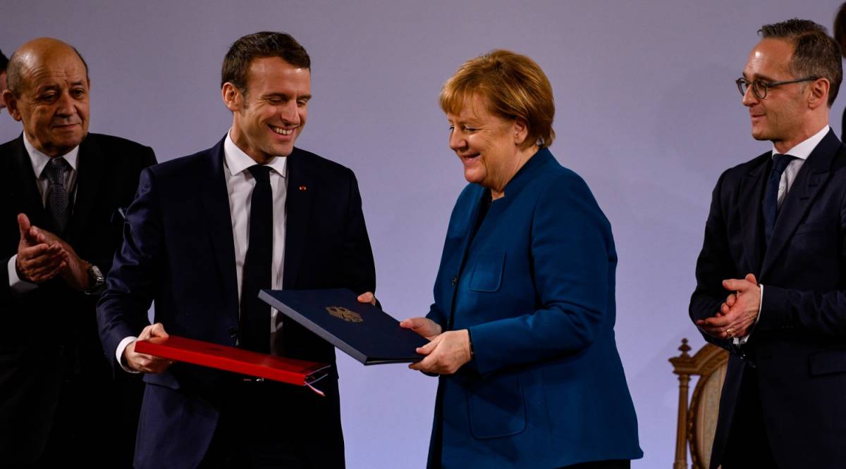 Aquisgrana, Merkel e Macron: "Trattato contro i populisti"