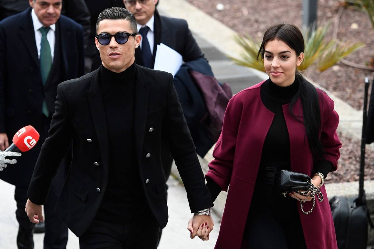 Cristiano Ronaldo torna in Spagna: il processo si trasforma in passerella