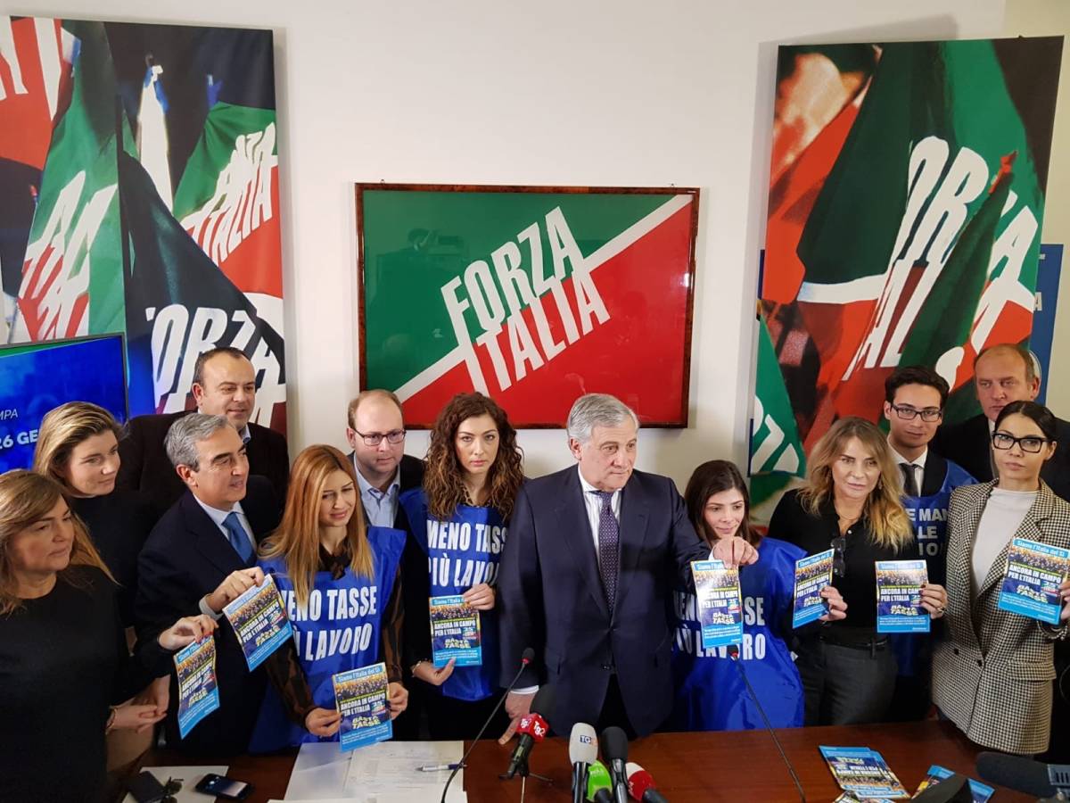 Gilet azzurri e mille gazebo Tajani: "Siamo l'Italia del sì"