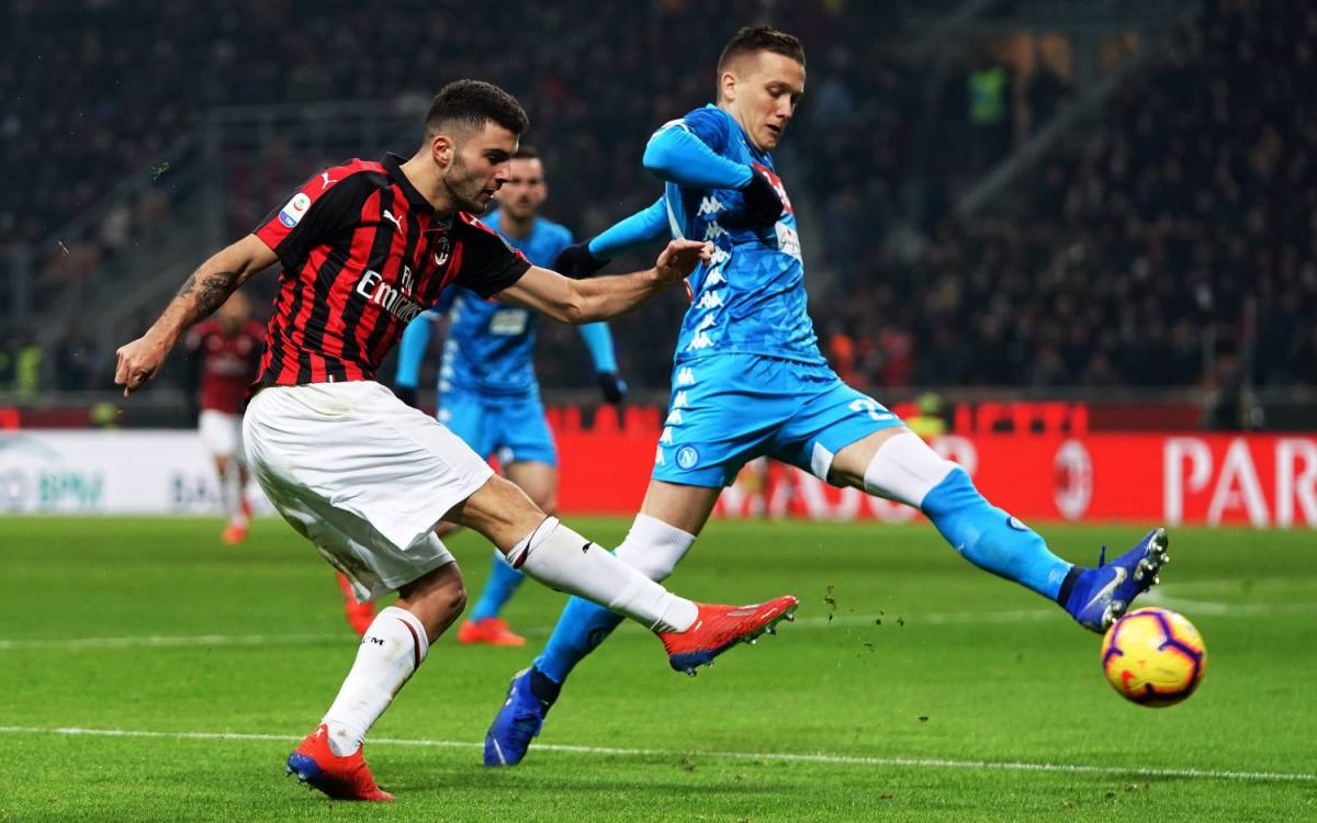 Milan e Napoli non si fanno male: 0-0 al Meazza. Cori contro i napoletani