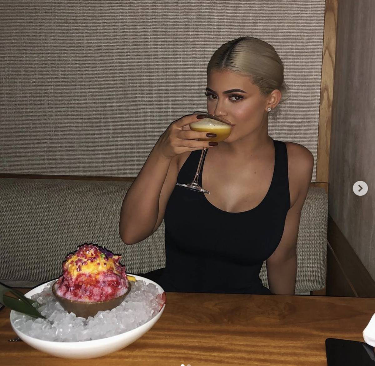 Kylie Jenner ordina 10.000 dollari di cibo a domicilio