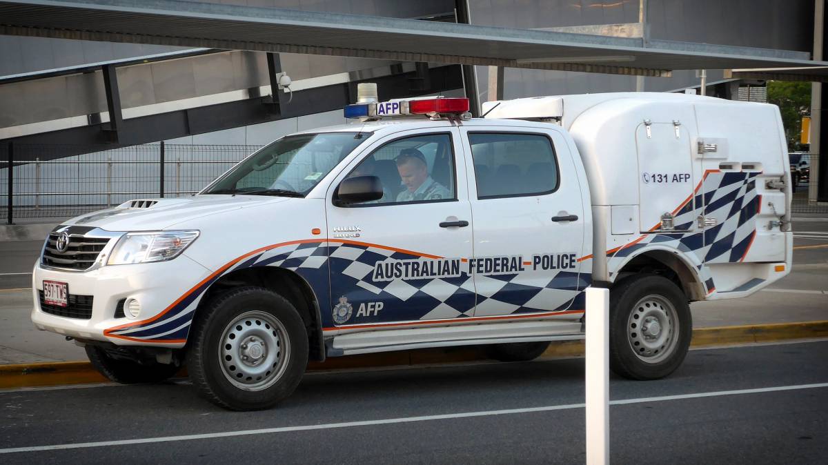 Brisbane, paura in aeroporto: un uomo con il coltello minaccia di avere una bomba