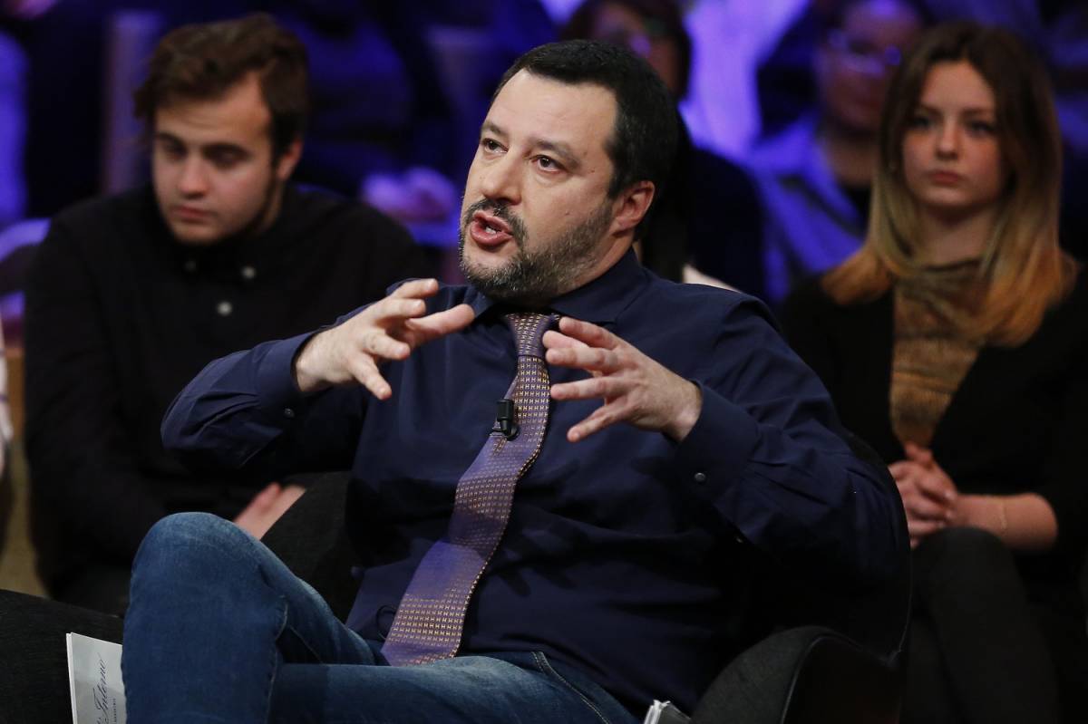 Salvini si difende sulla Diciotti e firma la tregua con i magistrati