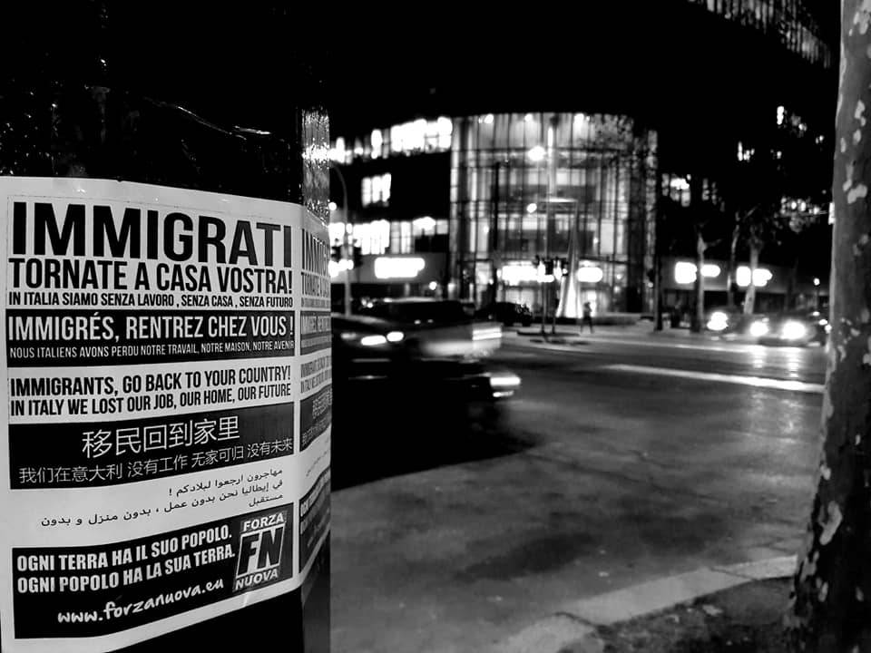 Milano, Fn contro gli immigrati: "Tornate a casa vostra"
