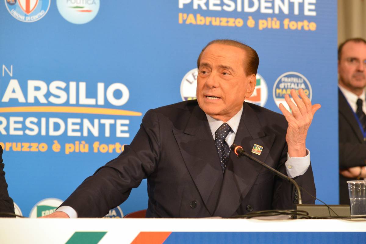 Berlusconi: "Salvini non stacca la spina al governo? Io in totale disaccordo"