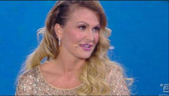 Eva Henger contro Alessia Marcuzzi: "Deve smettere di farmi passare come la matrigna cattiva"