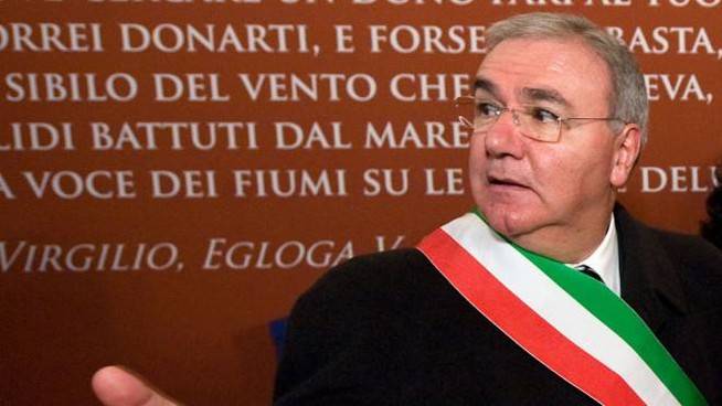 Finito il calvario: assolto l'ex sindaco di Mantova