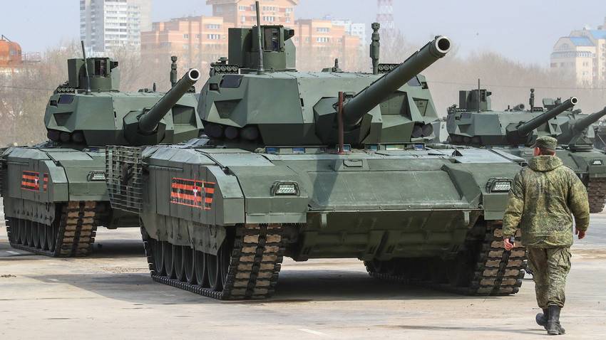 Russia, entra in produzione il T-14 Armata