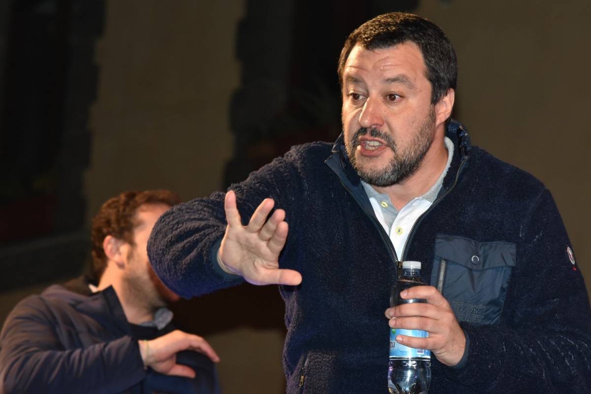 "Vilipendio alla magistratura": Salvini a processo entro l'estate